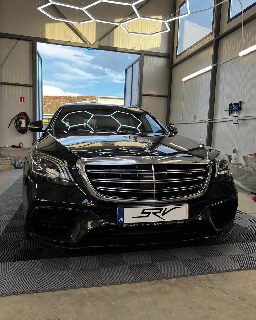 Кадър 6 от 8: Mercedes-Benz с обновен интериор