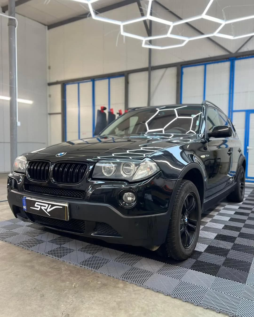 Кадър 10 от 10: BMW с цялостен детайлинг