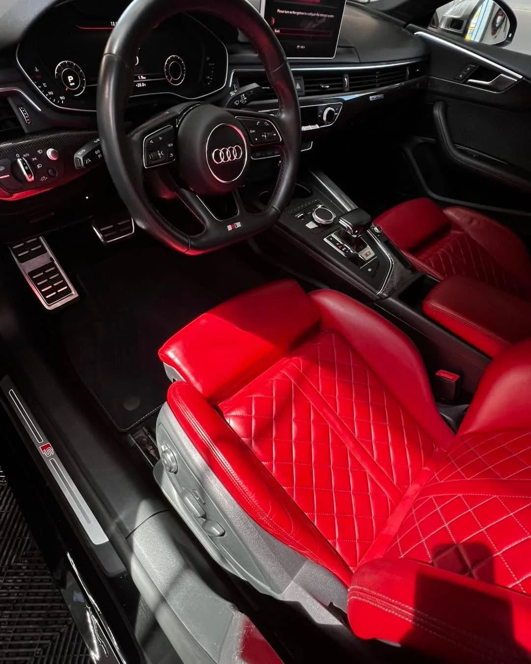 Кадър 6 от 9: Audi с подготвен интериор
