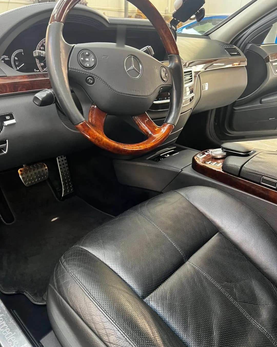 Кадър 6 от 10: Mercedes-Benz S-Class