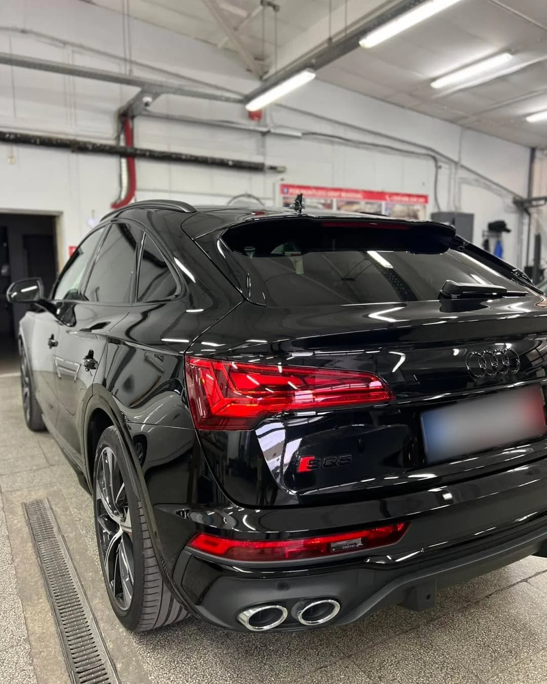 Кадър 6 от 7: Audi SQ5