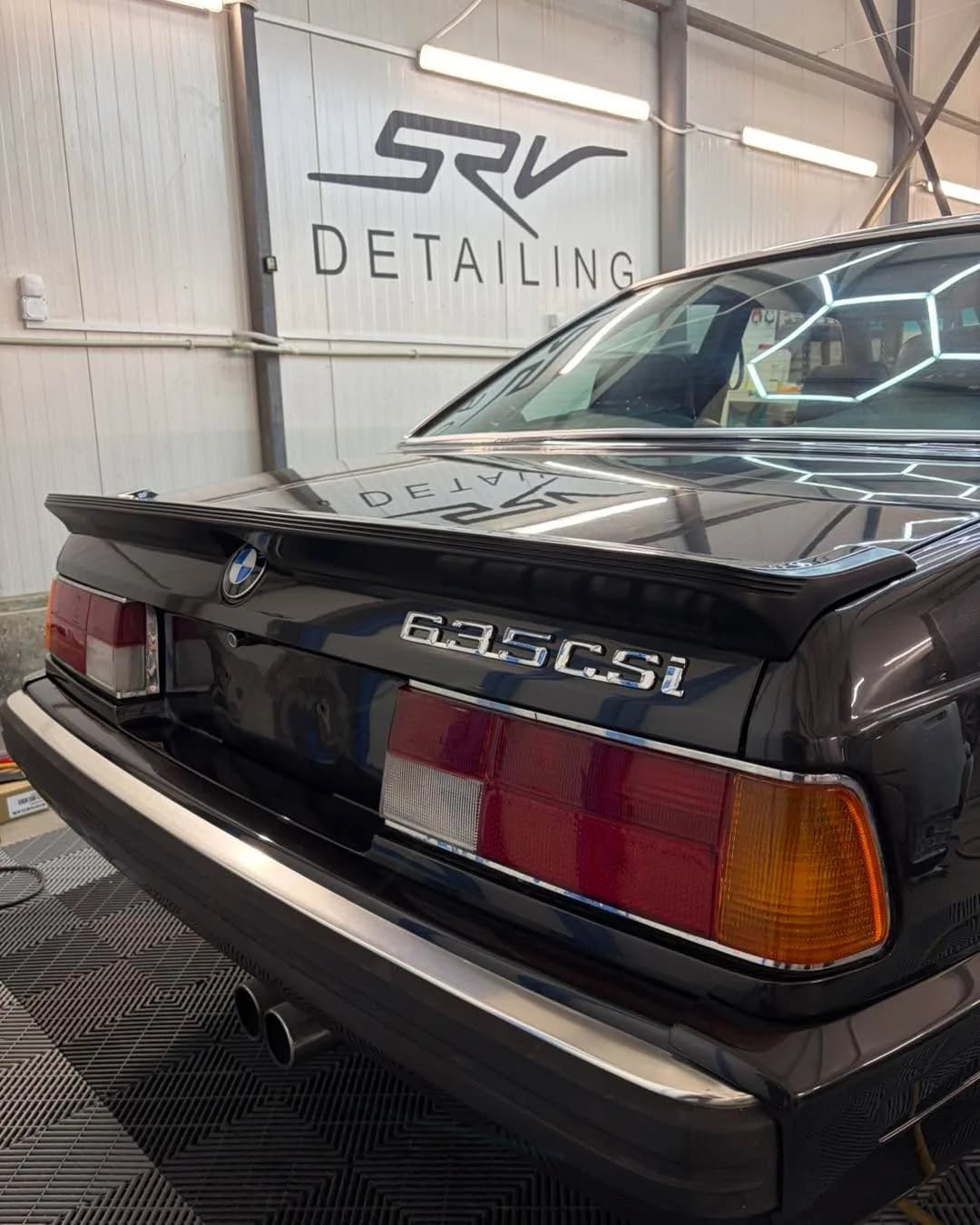 Кадър на BMW 635 CSi от реален проект на SRV Detailing