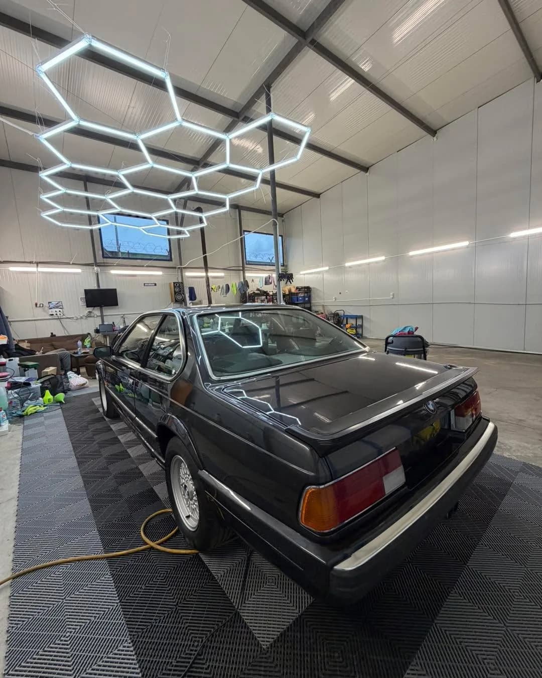 Кадър 2 от 10: BMW 635 CSi
